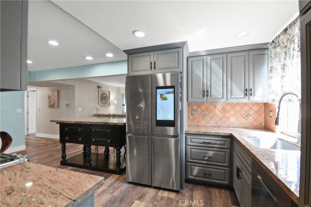 4701 Myra Avenue, Cypress, CA 90630