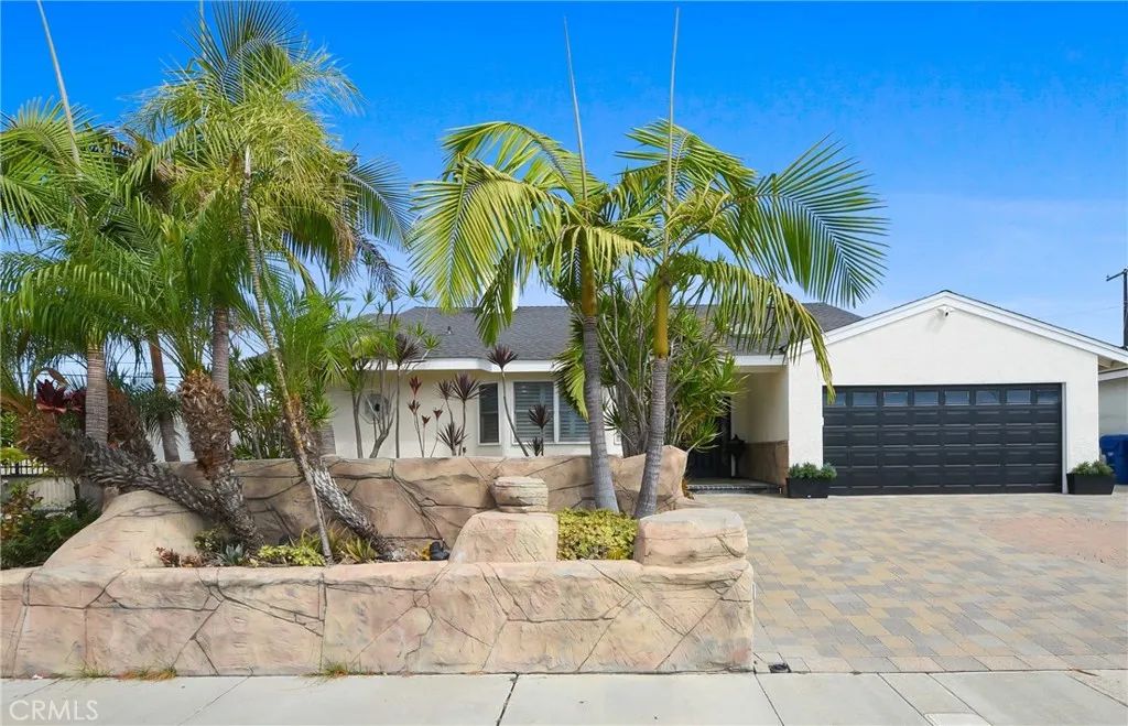 4701 Myra Avenue, Cypress, CA 90630