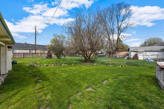 14417 E Longfellow Ave, Spokane Valley, WA 99216