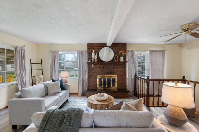 14417 E Longfellow Ave, Spokane Valley, WA 99216