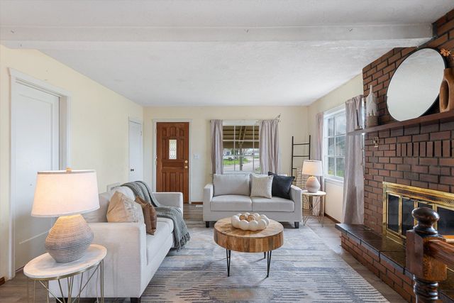 14417 E Longfellow Ave, Spokane Valley, WA 99216