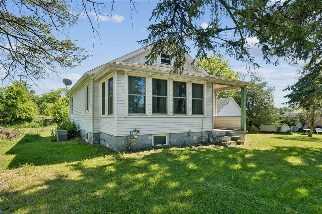 128 STATE ROUTE 981, Rostraver, PA 15012