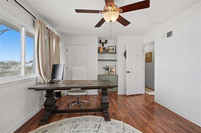 1300 Robin Circle, Kearney, MO 64060