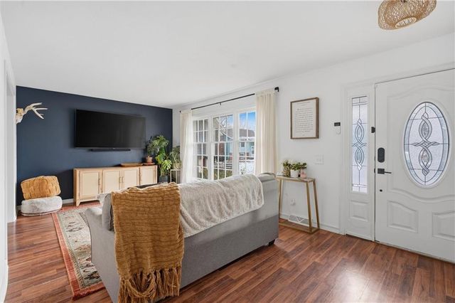 1300 Robin Circle, Kearney, MO 64060