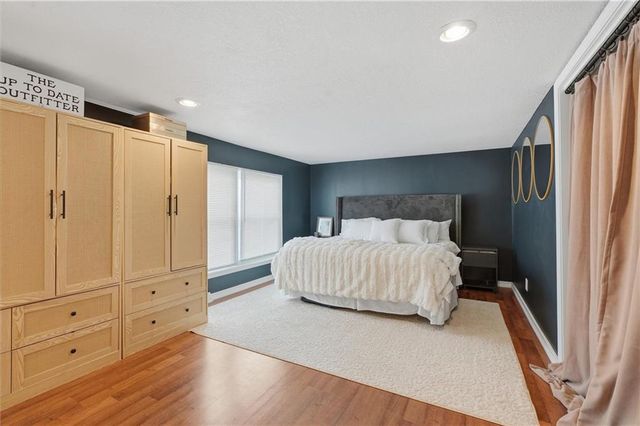 1300 Robin Circle, Kearney, MO 64060