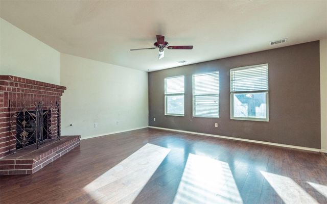 705 Riverway LN, Leander, TX 78641