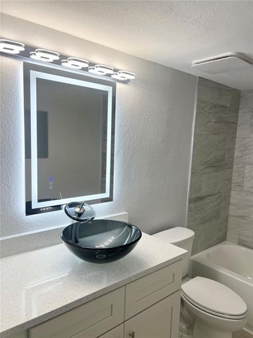 4550 OVERLOOK DRIVE NE 156, St Petersburg, FL 33703