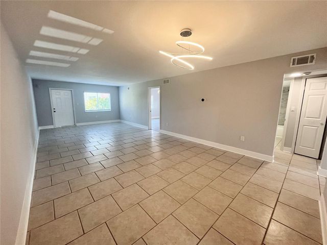 4550 OVERLOOK DRIVE NE 156, St Petersburg, FL 33703