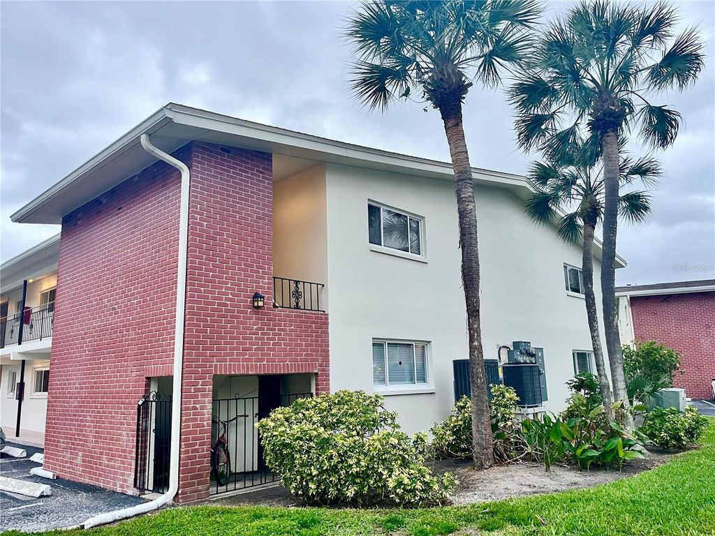 4550 OVERLOOK DRIVE NE 156, St Petersburg, FL 33703