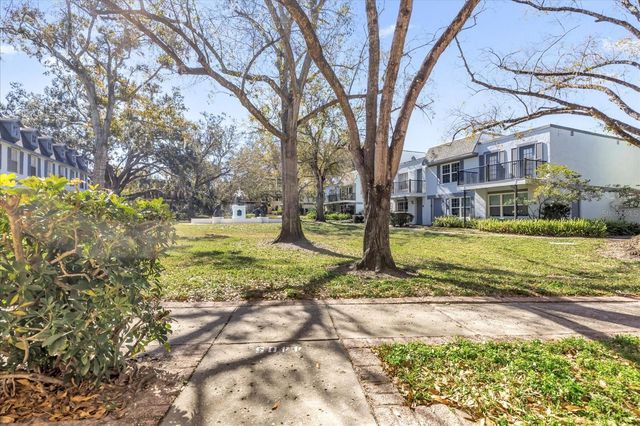 4405 VIEUX CARRE CIRCLE 46, Tampa, FL 33613