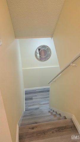 700 New Stine Road 10, Bakersfield, CA 93309