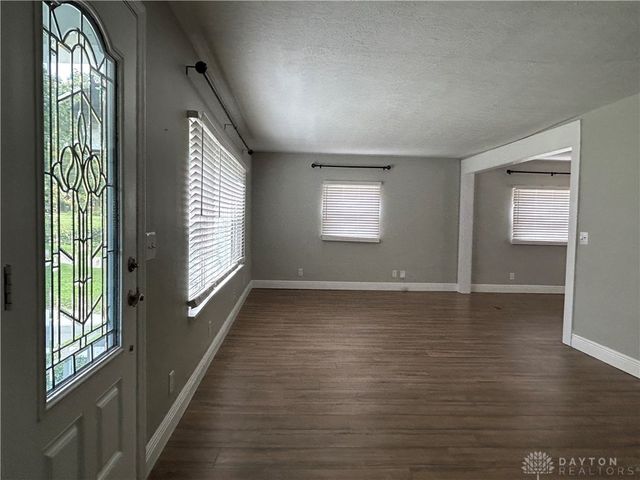 3698 Mcelrath Pike, Dayton, OH 45432