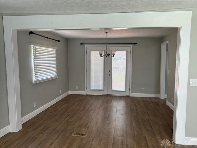 3698 Mcelrath Pike, Dayton, OH 45432