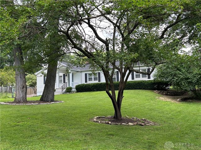 3698 Mcelrath Pike, Dayton, OH 45432