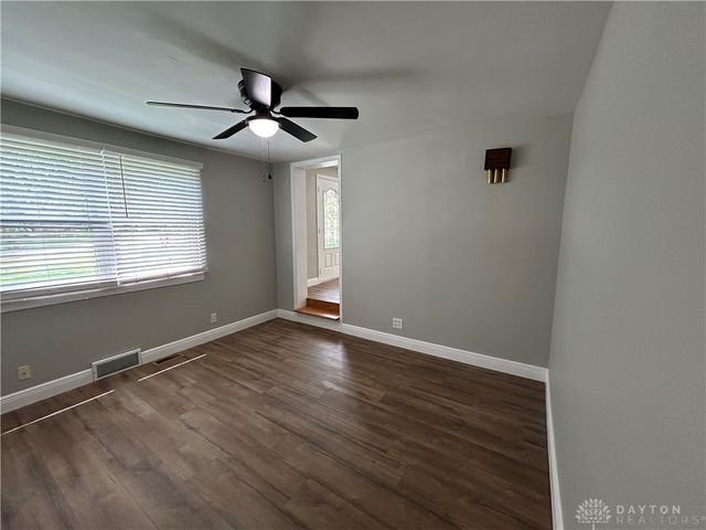 3698 Mcelrath Pike, Dayton, OH 45432