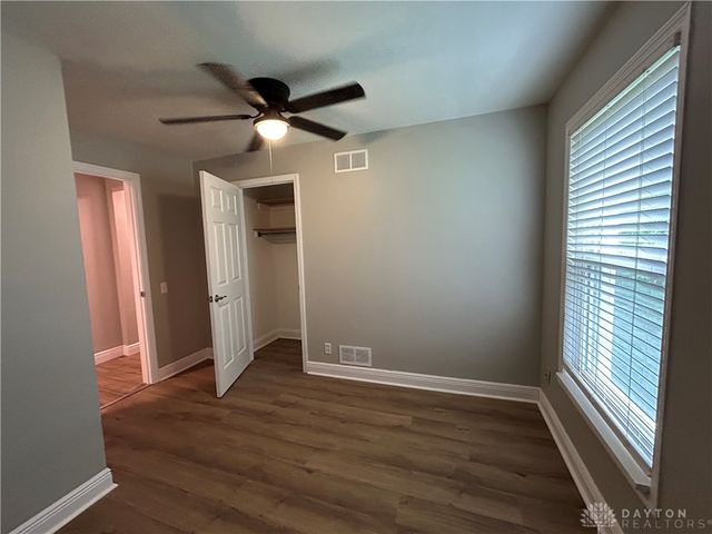 3698 Mcelrath Pike, Dayton, OH 45432