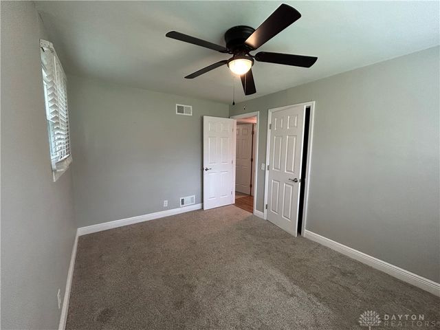 3698 Mcelrath Pike, Dayton, OH 45432