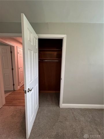 3698 Mcelrath Pike, Dayton, OH 45432