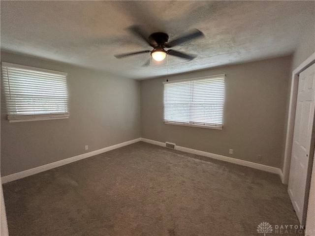 3698 Mcelrath Pike, Dayton, OH 45432