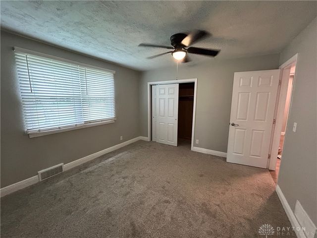 3698 Mcelrath Pike, Dayton, OH 45432