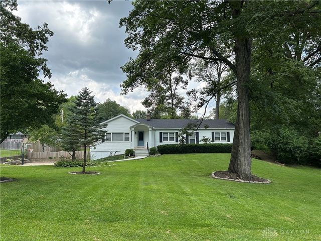 3698 Mcelrath Pike, Dayton, OH 45432