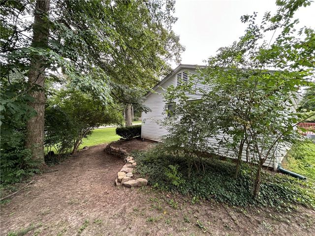 3698 Mcelrath Pike, Dayton, OH 45432
