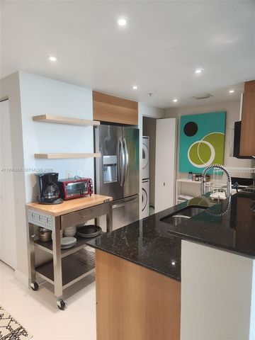 325 S Biscayne Blvd 2220, Miami, FL 33131