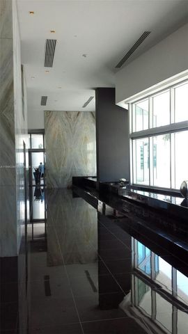 325 S Biscayne Blvd 2220, Miami, FL 33131