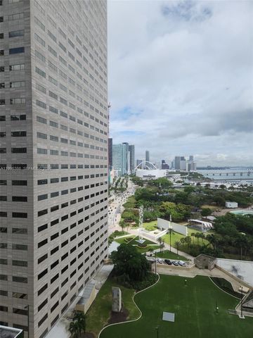 325 S Biscayne Blvd 2220, Miami, FL 33131