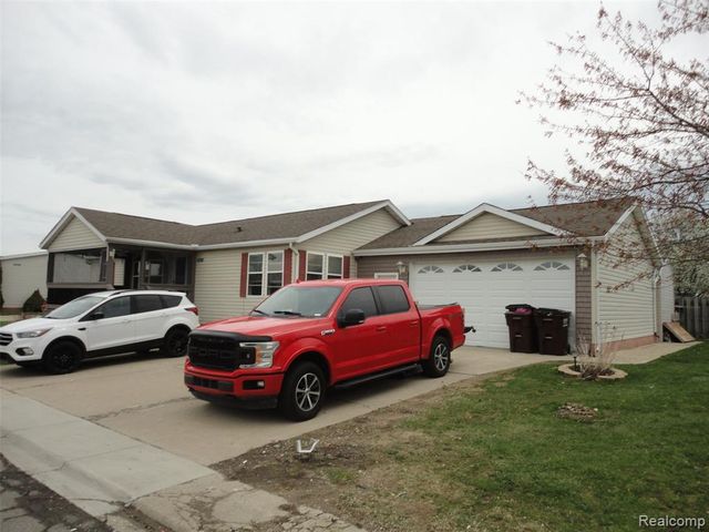 815 Jacobs Landing, Monroe, MI 48161