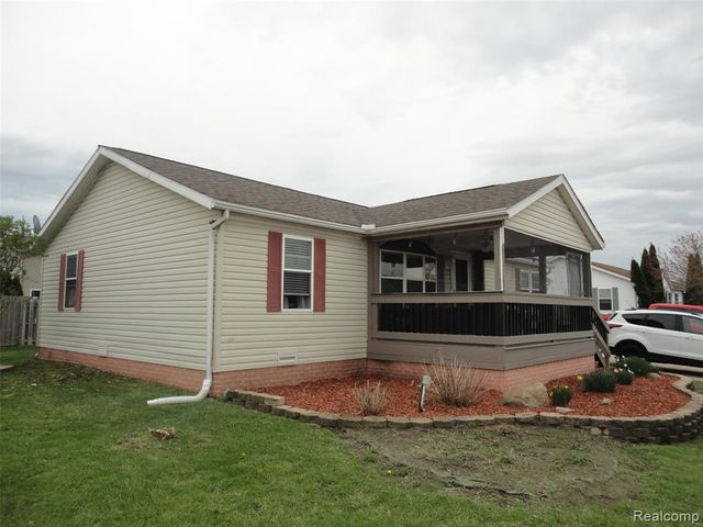 815 Jacobs Landing, Monroe, MI 48161