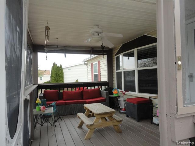 815 Jacobs Landing, Monroe, MI 48161