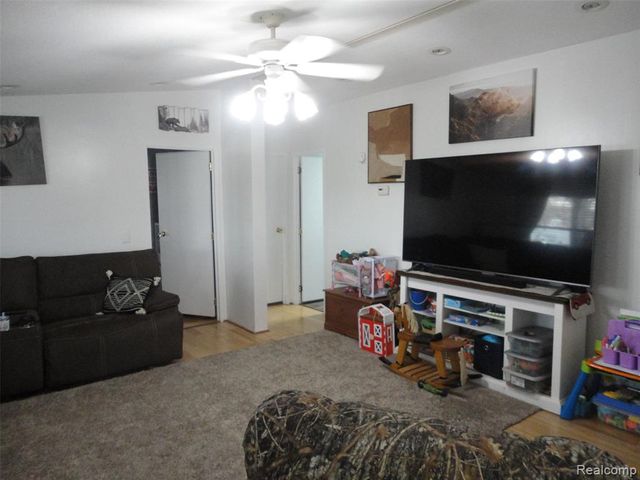 815 Jacobs Landing, Monroe, MI 48161