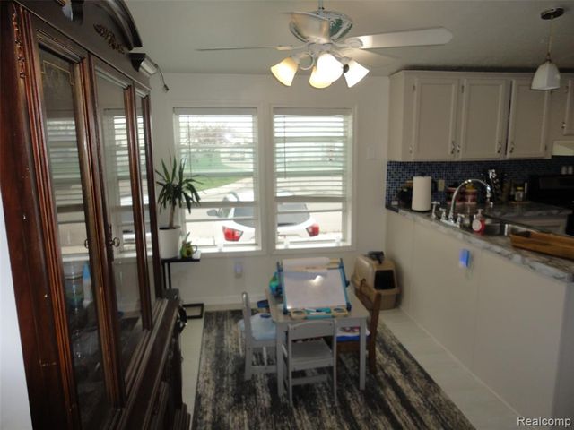 815 Jacobs Landing, Monroe, MI 48161