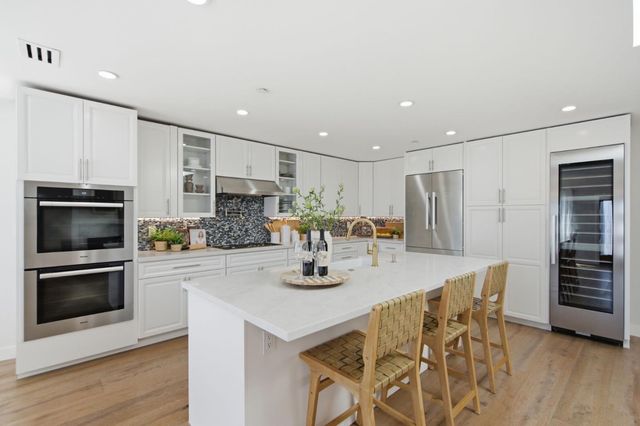 2339 Clipper Street, San Mateo, CA 94403