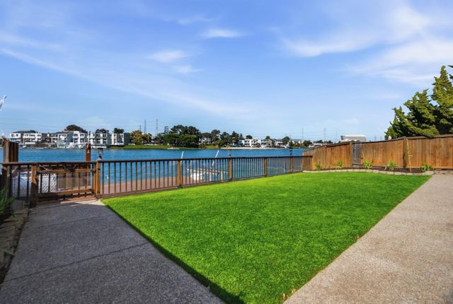 2339 Clipper Street, San Mateo, CA 94403