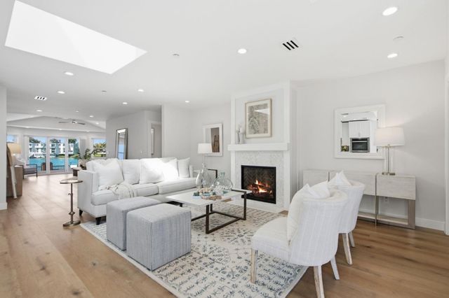 2339 Clipper Street, San Mateo, CA 94403