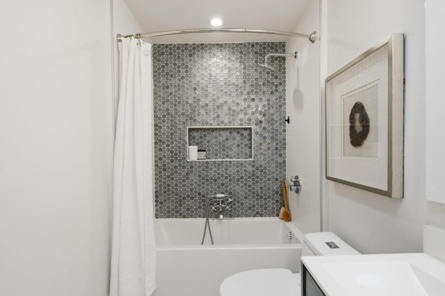 2339 Clipper Street, San Mateo, CA 94403