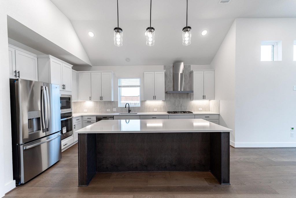 401 Joy LN, Liberty Hill, TX 78642