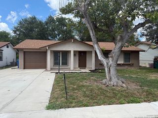 6831 Spring Rose, San Antonio, TX 78249