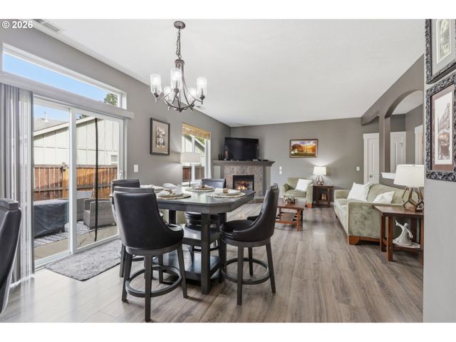 497 CAMERON St, Albany, OR 97322