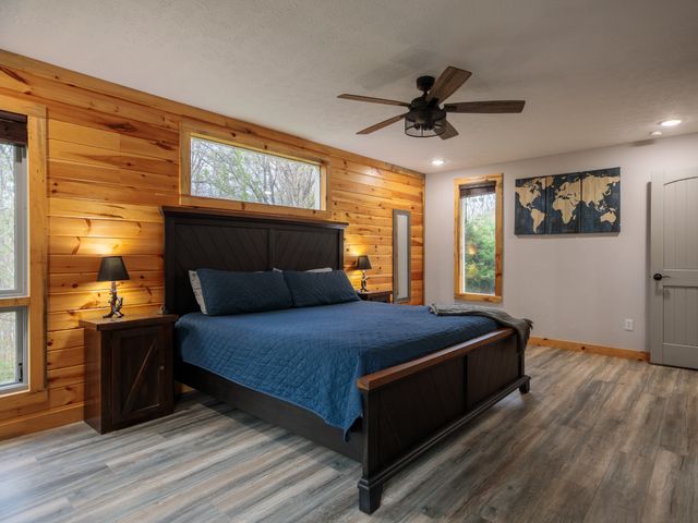 812 Starlight Ln, Kodak, TN 37764