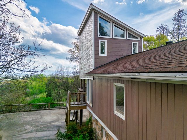 812 Starlight Ln, Kodak, TN 37764