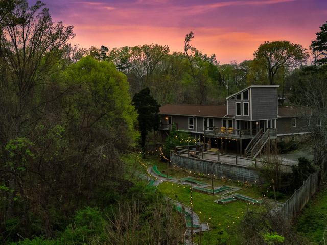812 Starlight Ln, Kodak, TN 37764