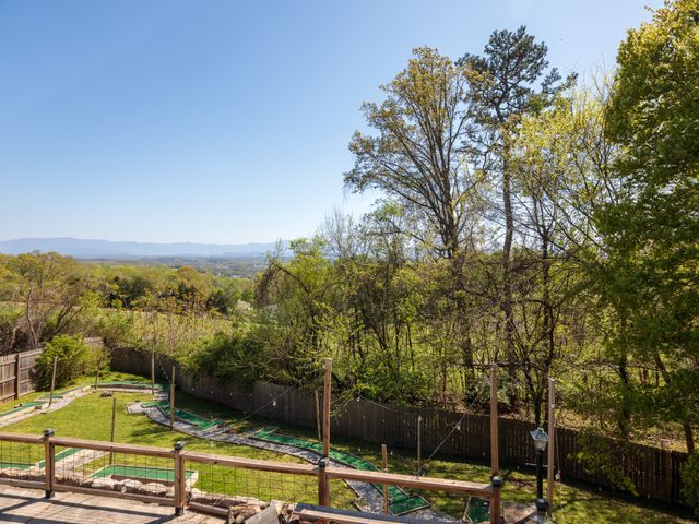 812 Starlight Ln, Kodak, TN 37764