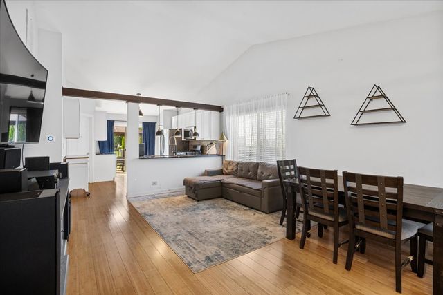770 S Providence Lane 770, Round Lake, IL 60073
