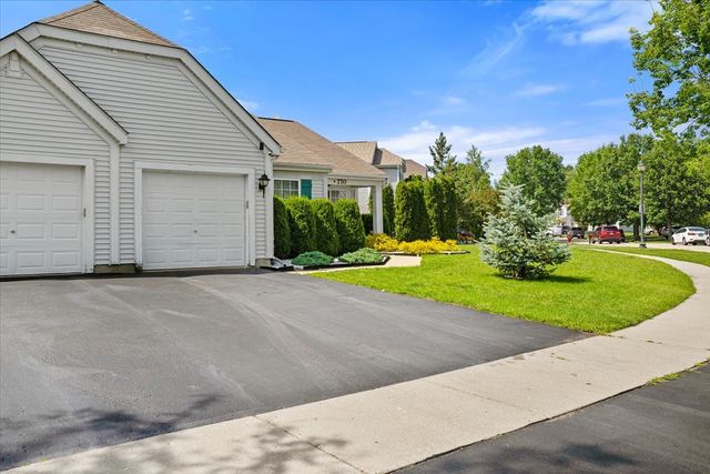 770 S Providence Lane 770, Round Lake, IL 60073