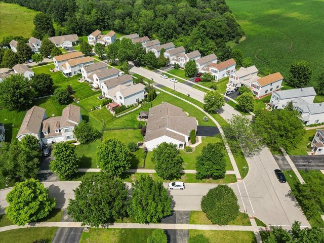 770 S Providence Lane 770, Round Lake, IL 60073