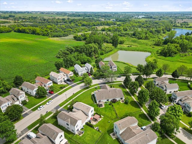 770 S Providence Lane 770, Round Lake, IL 60073
