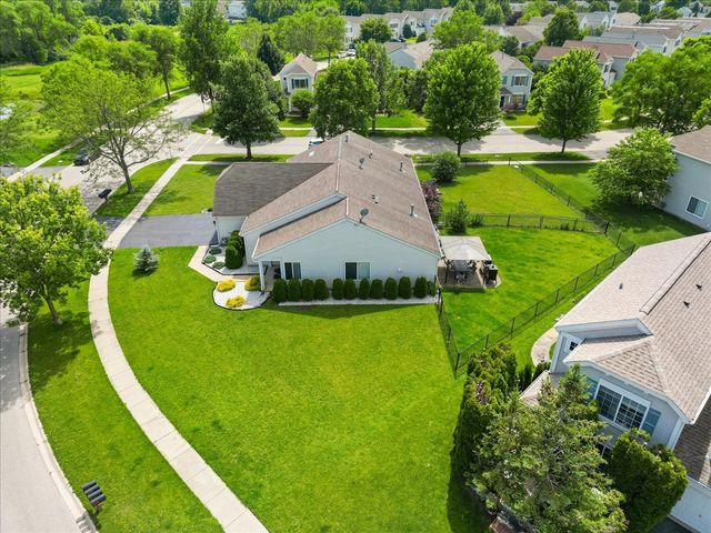 770 S Providence Lane 770, Round Lake, IL 60073